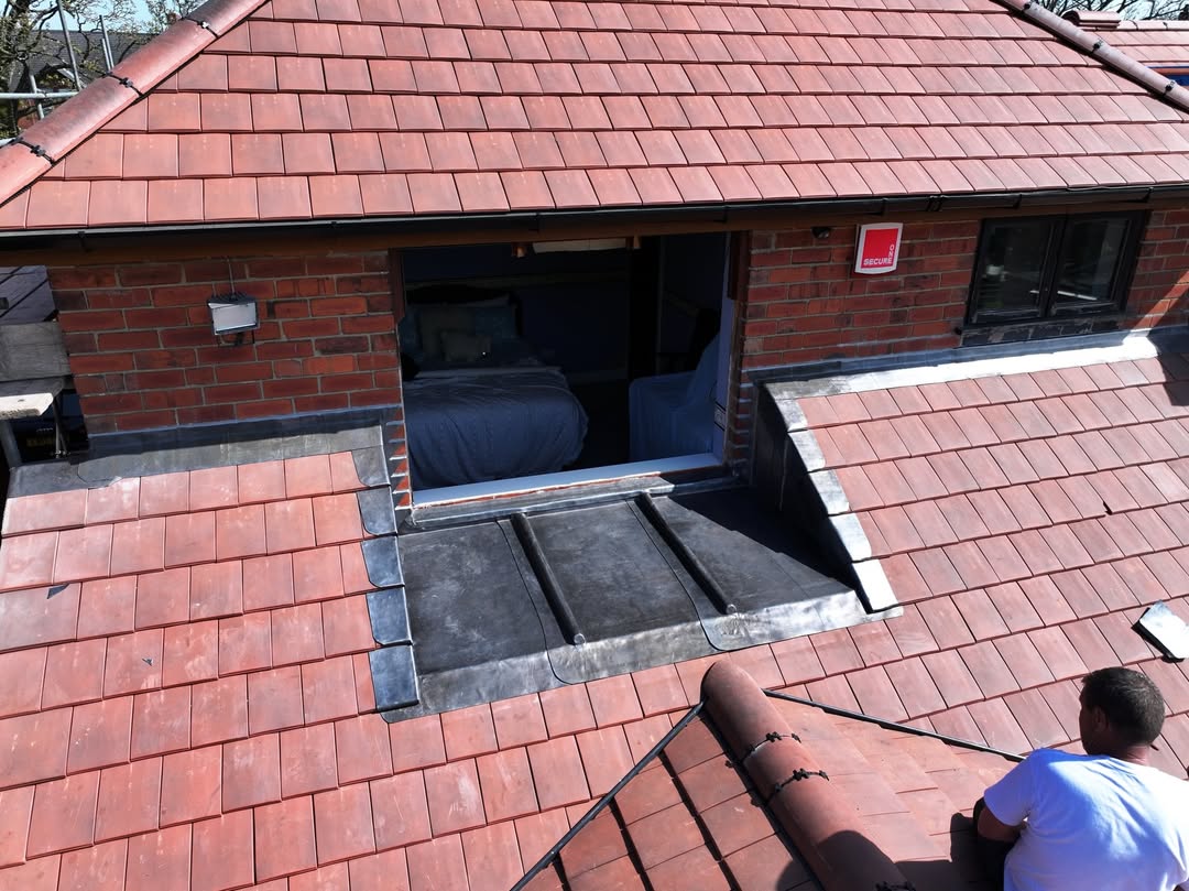 Aerial view of lead-lined Juliet balcony